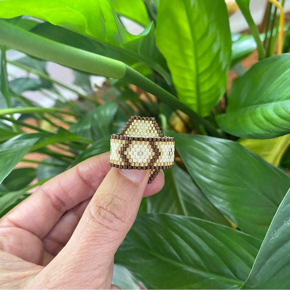 Gorgeous Handmade Ring - Picture 3 of 4